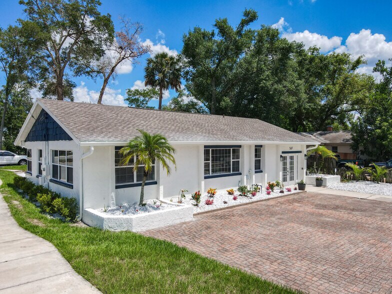 More Photos Of 507 East St, Longwood Office Residential For Lease