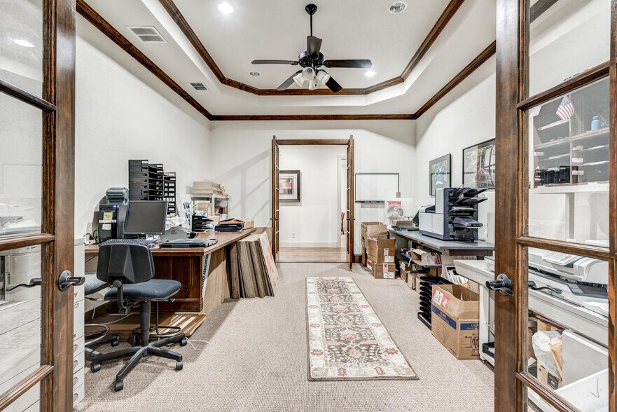 More Photos Of 8209 Mid Cities Blvd, North Richland Hills Loft Creative Space For Lease