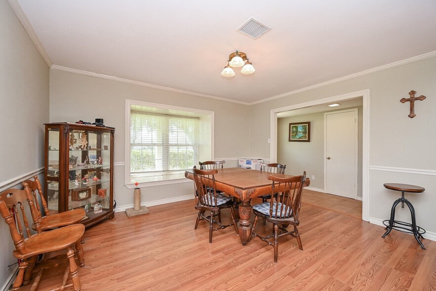 More Photos Of 18910 Carrot St, Spring Trailer Camper Park For Sale