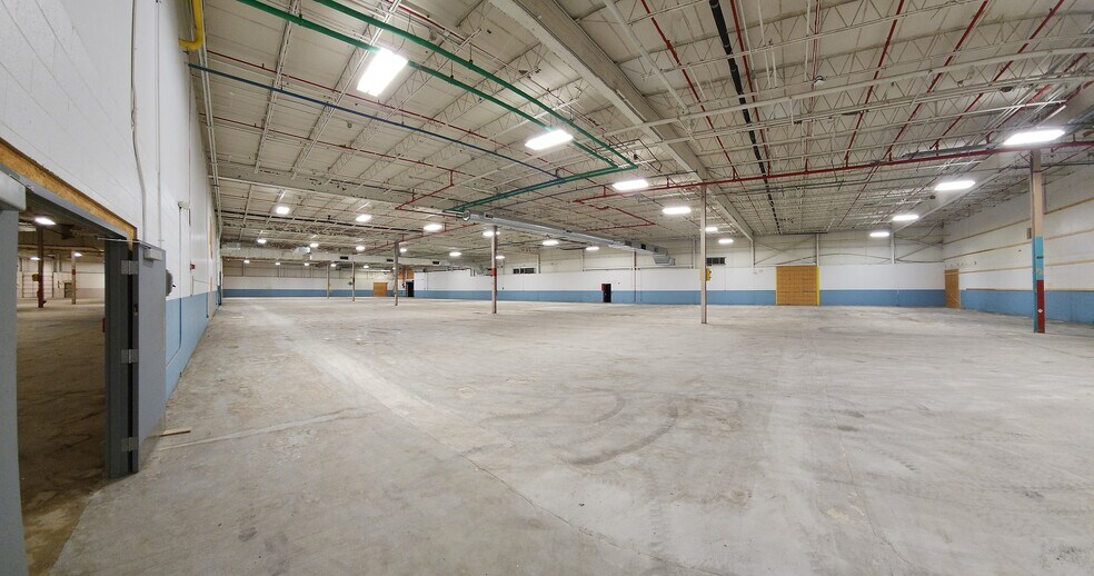 Primary Photo Of 400 Industrial Park Rd, Farmville Manufacturing For Sale