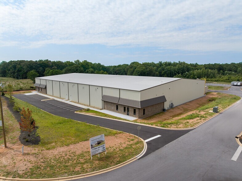 Primary Photo Of 733 Hampton Rd, Williamston Unknown For Lease