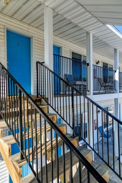 More Photos Of 6269 Wi-57, Sturgeon Bay Hotel For Sale