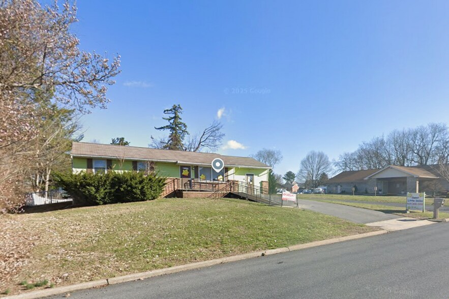 More Photos Of 509A Madison Ave, Reading Daycare Center For Sale