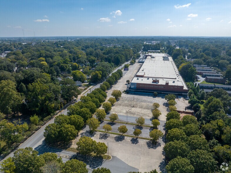 More Photos Of 1200 White St SW, Atlanta Office For Sale