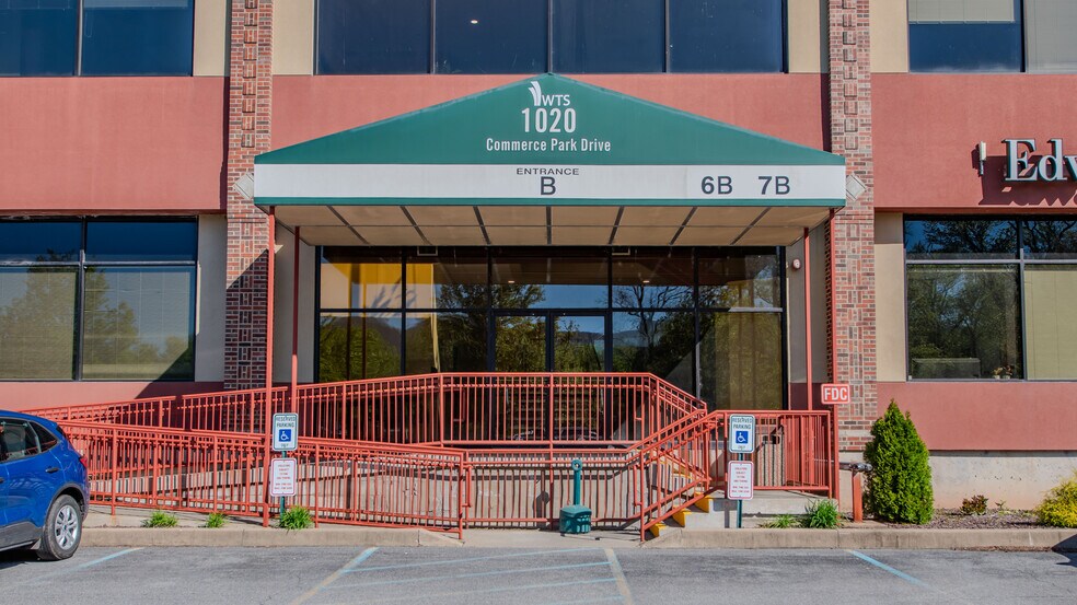 More Photos Of 1020 Commerce Park Dr, Williamsport Flex For Lease