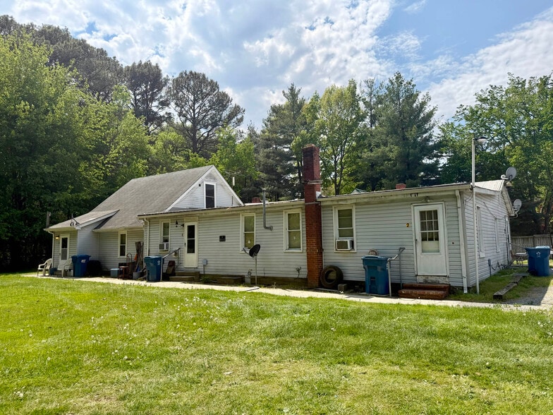 Primary Photo Of 5122 Main St, Grasonville Apartments For Sale