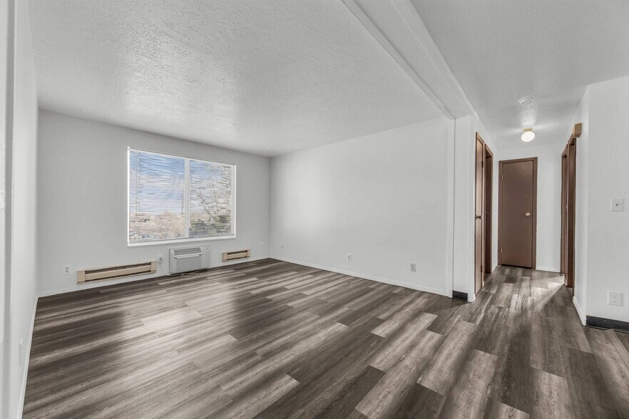 More Photos Of 370 Aria Blvd, Wendover Apartments For Sale