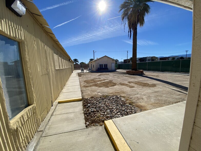 More Photos Of 1490 6th St, Coachella Medical For Lease
