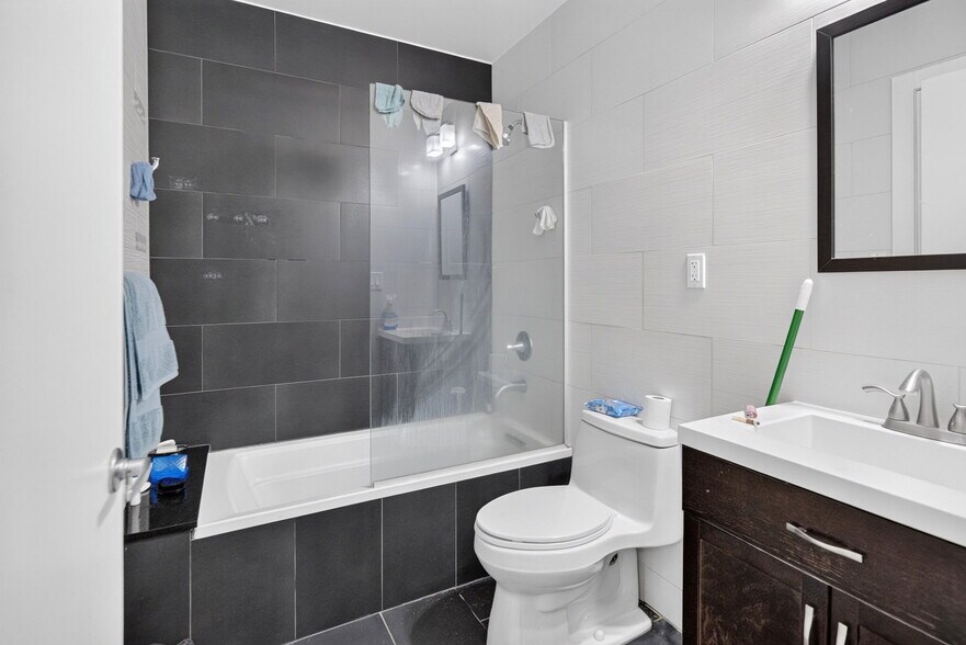 More Photos Of 83 Beaver St, Albany Apartments For Sale