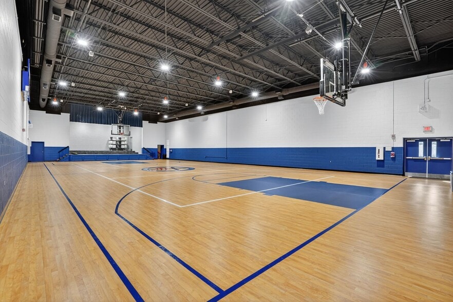 More Photos Of 9858 Fairmont Ave, Manassas Religious Facility For Lease