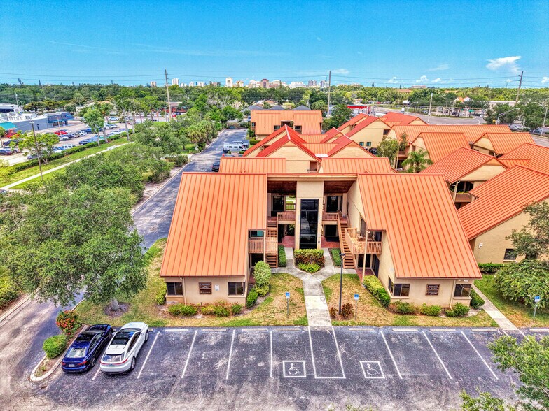 More Photos Of 2831 Ringling Blvd, Sarasota Medical For Sale