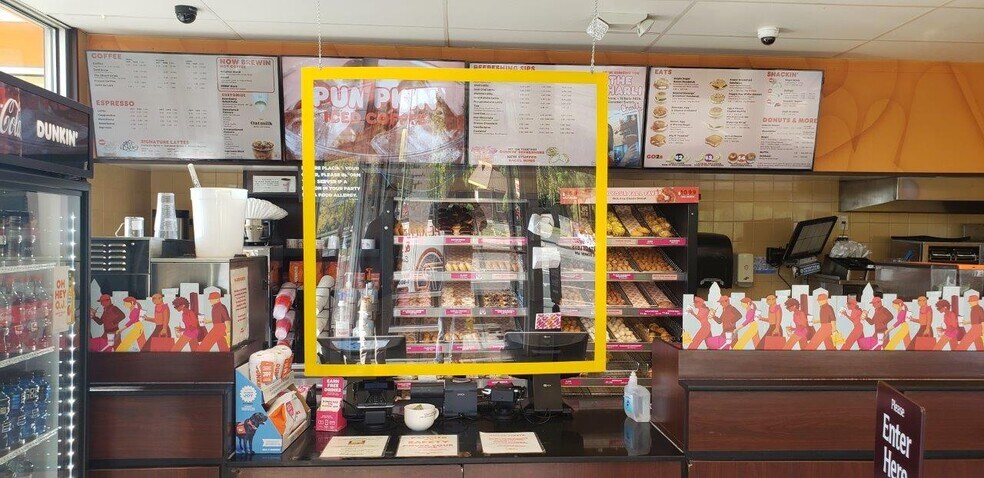 More Photos Of 2-4 Mill Ridge Rd, Danbury Freestanding For Lease