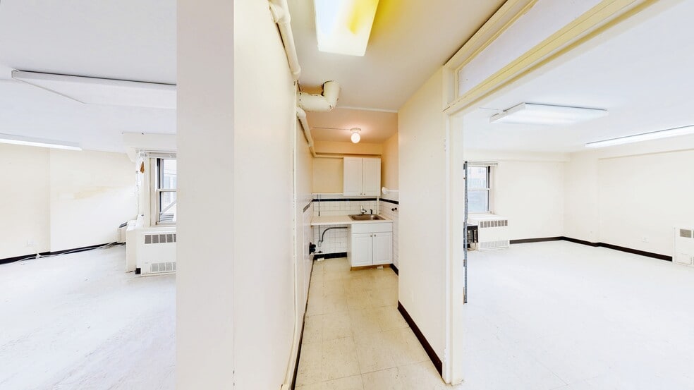 More Photos Of 5910 Queens Blvd, Woodside Apartments For Lease
