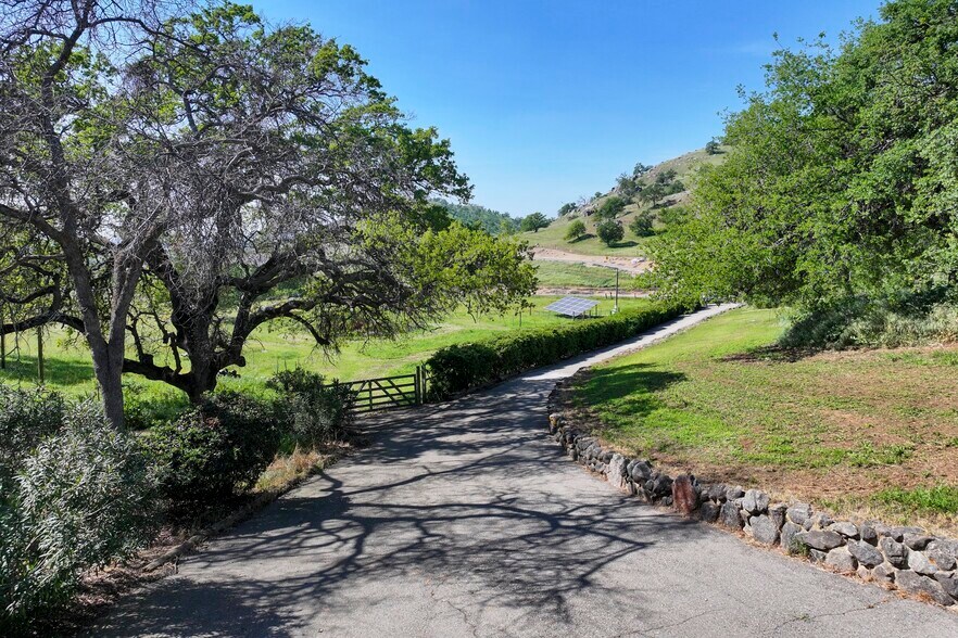 More Photos Of Driver 152, Orosi Land For Sale