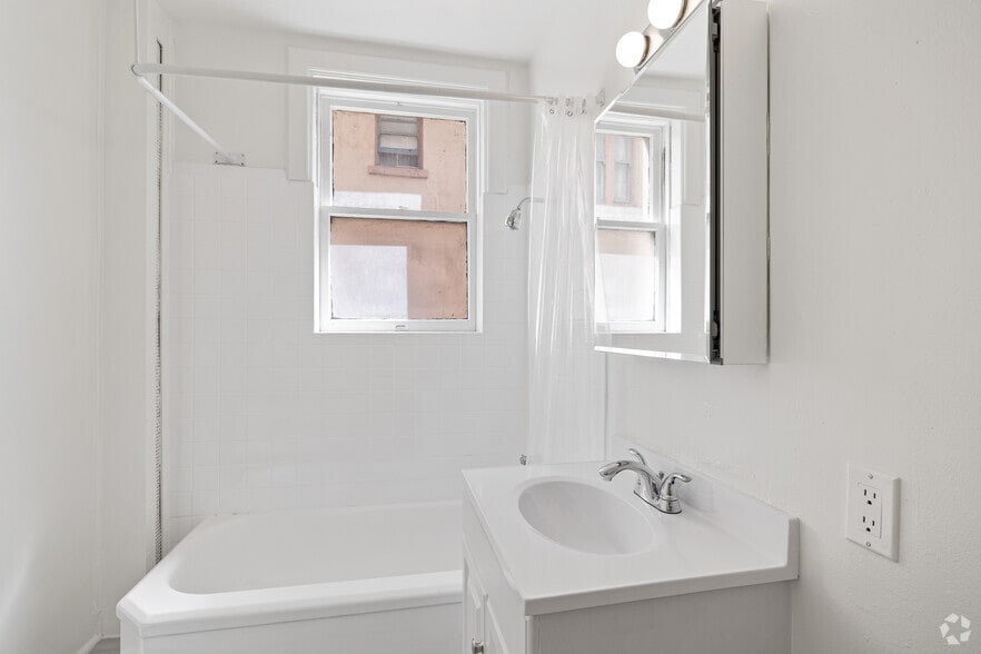 More Photos Of 184 13th St, Oakland Apartments For Sale