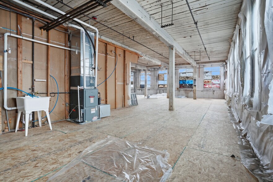 More Photos Of 120 Webster St, Pawtucket Manufacturing For Sale