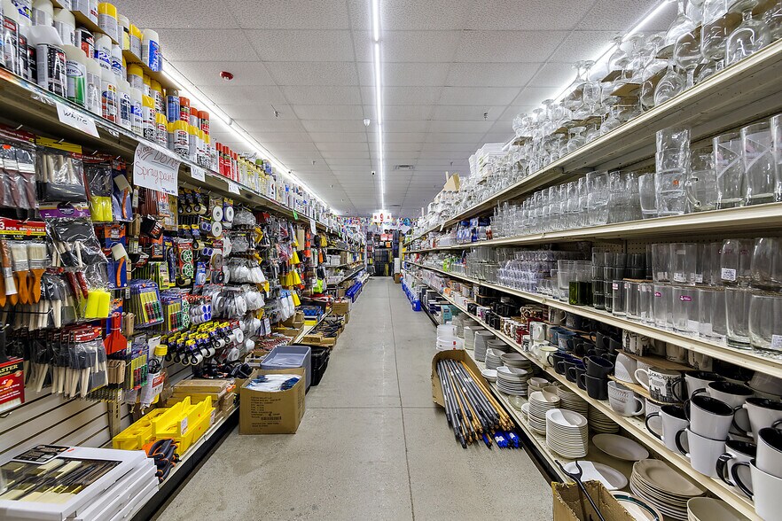 More Photos Of 2419 Lapeer Rd, Port Huron General Retail For Sale