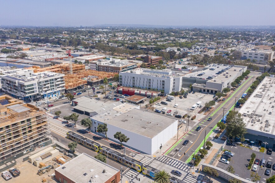 More Photos Of 700-716 Colorado Ave, Santa Monica Industrial For Sale