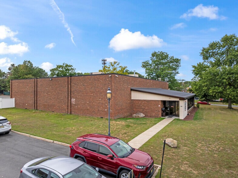 More Photos Of 154 Tices Ln, East Brunswick Manufacturing For Sale