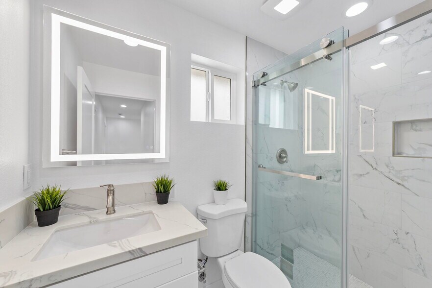 More Photos Of 2956 Ulric St, San Diego Apartments For Sale