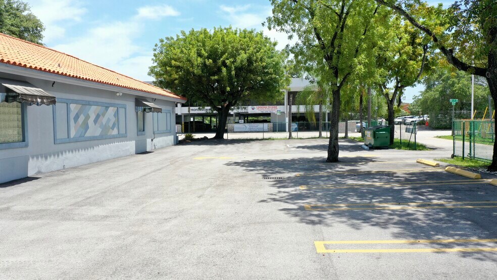 More Photos Of 1831 NW 7th St, Miami Medical For Lease