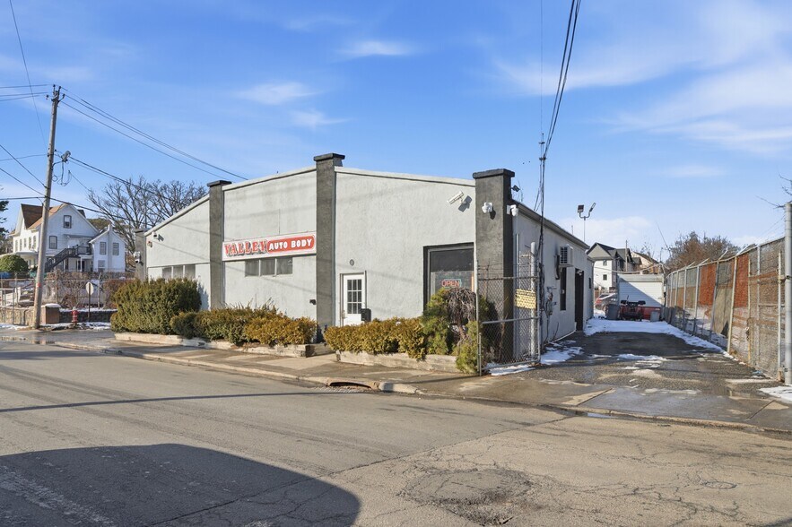 More Photos Of 59 W Church St, Spring Valley Auto Repair For Sale