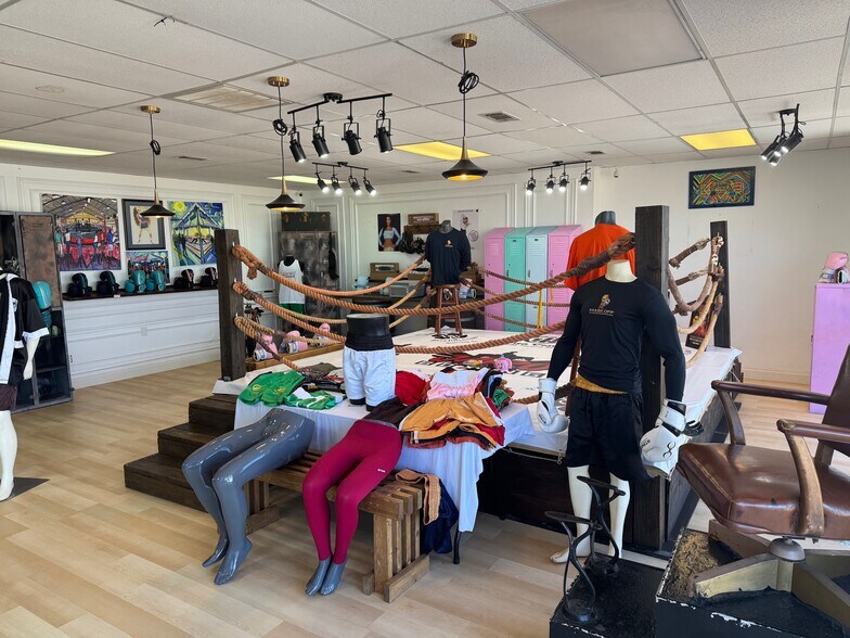 More Photos Of 2058-2060 E Texas St, Bossier City Freestanding For Sale