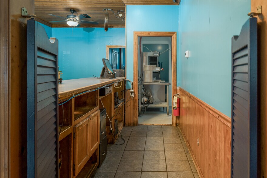 More Photos Of 406 N Piedmont Ave, Rockmart Restaurant For Sale