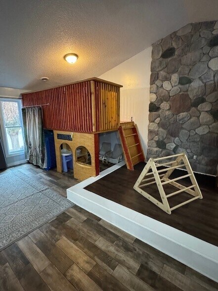 More Photos Of 120 W Willis Rd, Saline Specialty For Sale