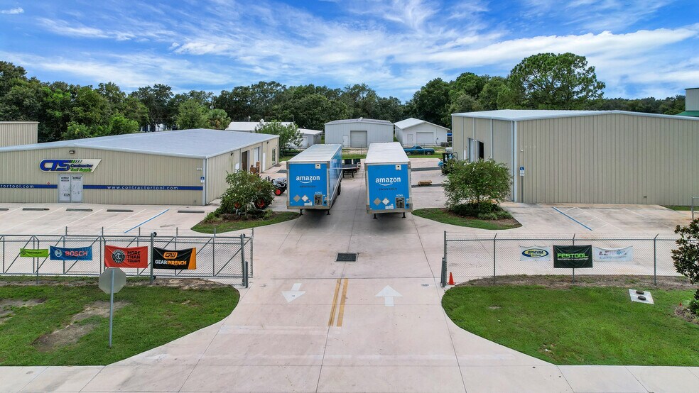 More Photos Of 1818 Greenleaf Ln, Leesburg Warehouse For Sale