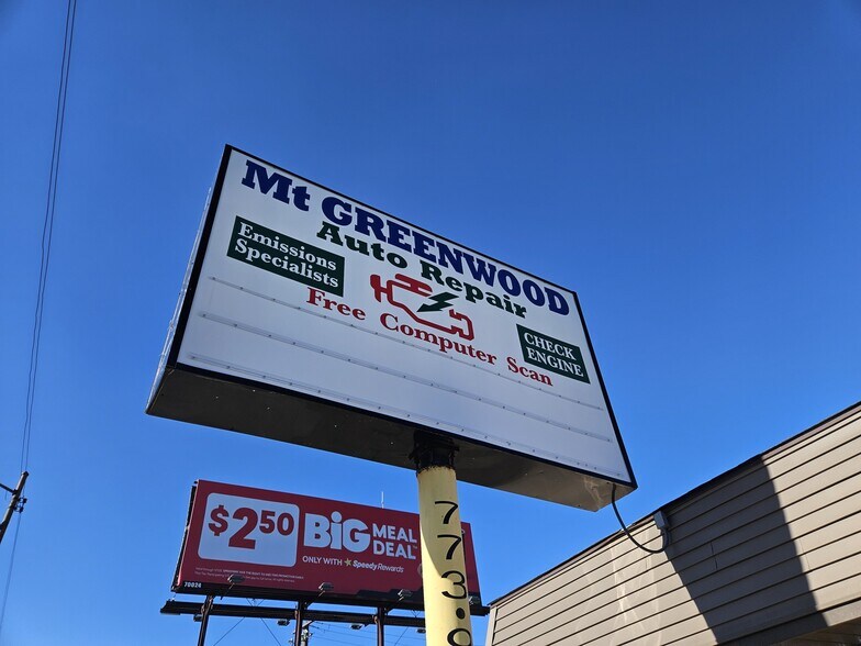More Photos Of 10319 S Kedzie Ave, Chicago Auto Repair For Sale