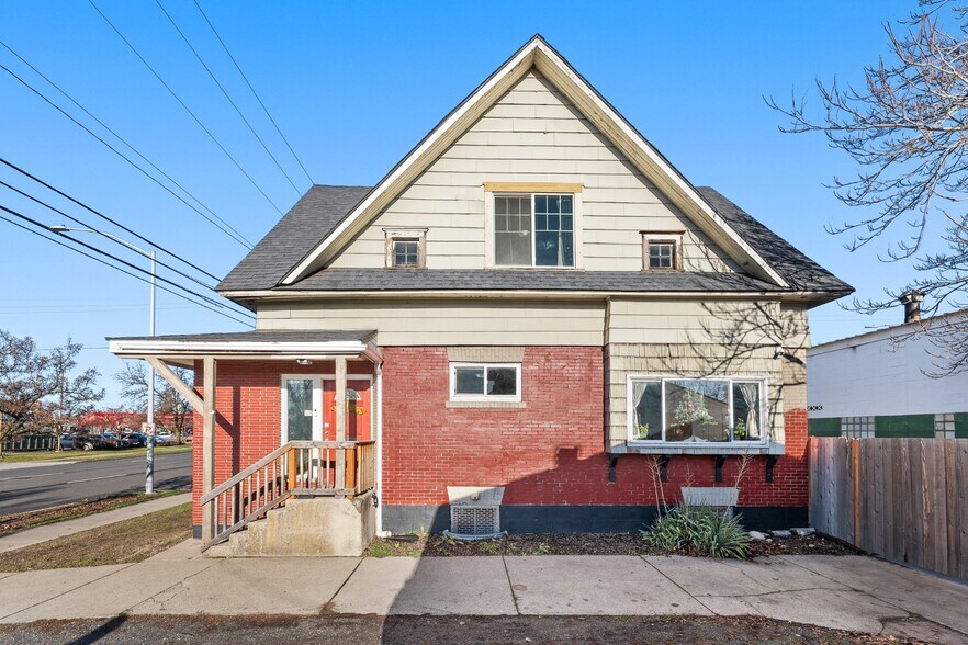 More Photos Of 2012 N Ruby St, Spokane Freestanding For Sale