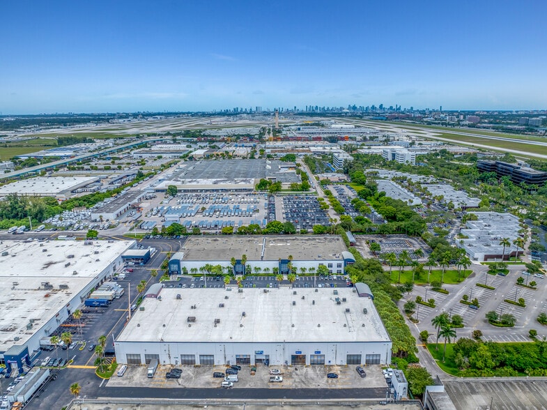 More Photos Of 7620 NW 25th St, Miami Distribution For Sale