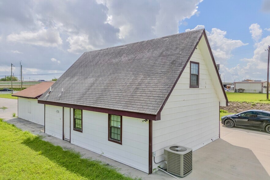 More Photos Of 1601 Expressway 77, San Benito Land For Sale