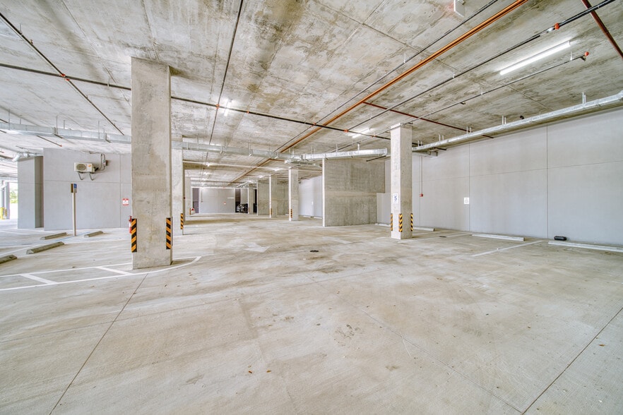 More Photos Of 5402 W Flagler St, Coral Gables General Retail For Lease