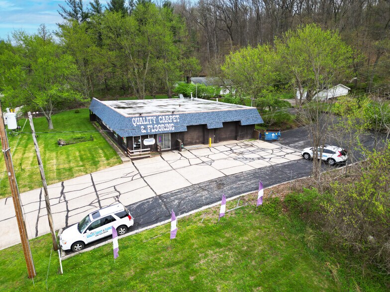 More Photos Of 1755 Akron Peninsula Rd, Akron Freestanding For Sale