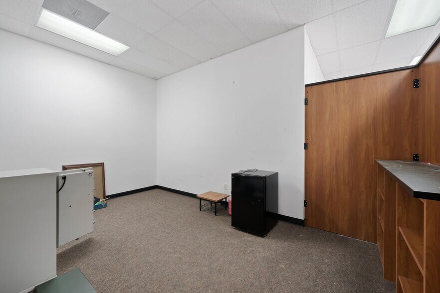 More Photos Of 1461-1475 Creston Rd, Paso Robles Unknown For Lease