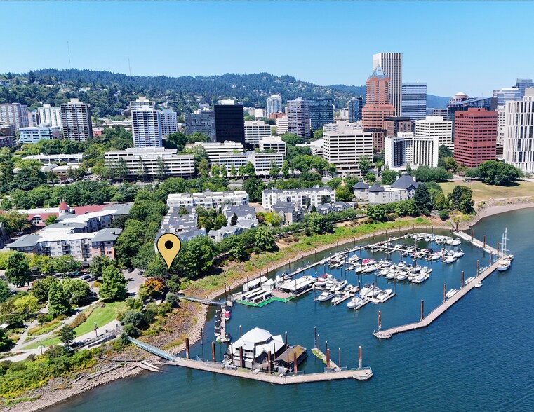 More Photos Of 309 S Montgomery St, Portland Restaurant For Sale