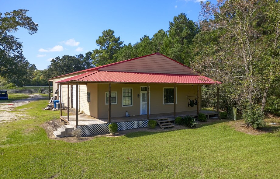 More Photos Of 16259 FM 149, Montgomery Light Manufacturing For Sale