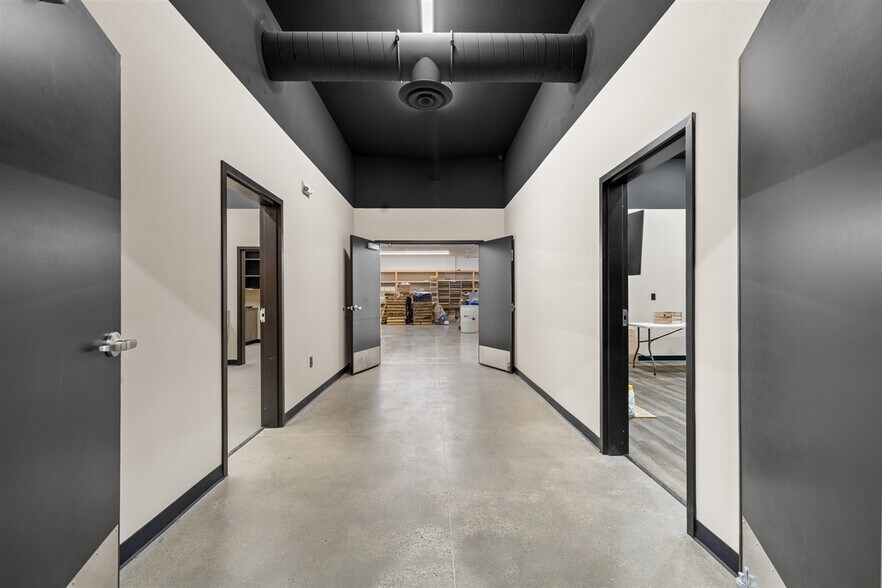 More Photos Of 7051 Highway 2 and 52 W, Minot Warehouse For Sale