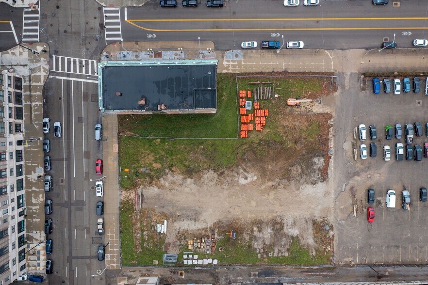 More Photos Of 115 W 4th St, Dayton Office For Sale