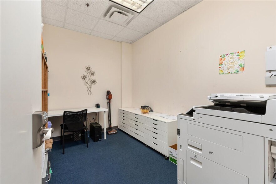 More Photos Of 8140 Ashton Ave, Manassas Medical For Sale
