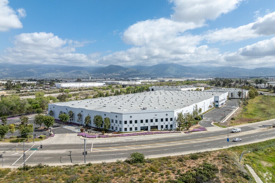 More Photos Of 1050 E Orange Show Rd, San Bernardino Warehouse For Sale
