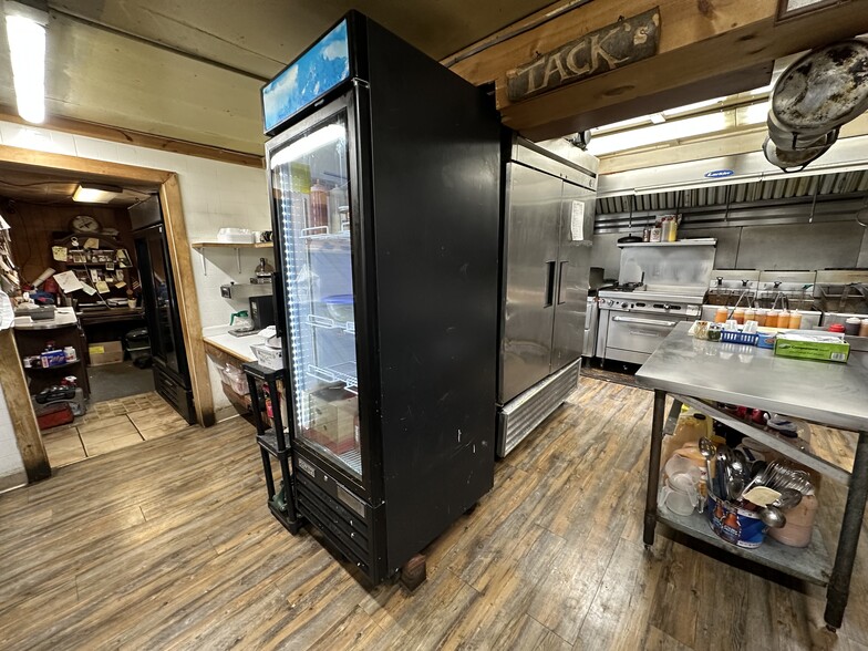 More Photos Of 7034 US-219 Hwy, Lewis Run Restaurant For Sale