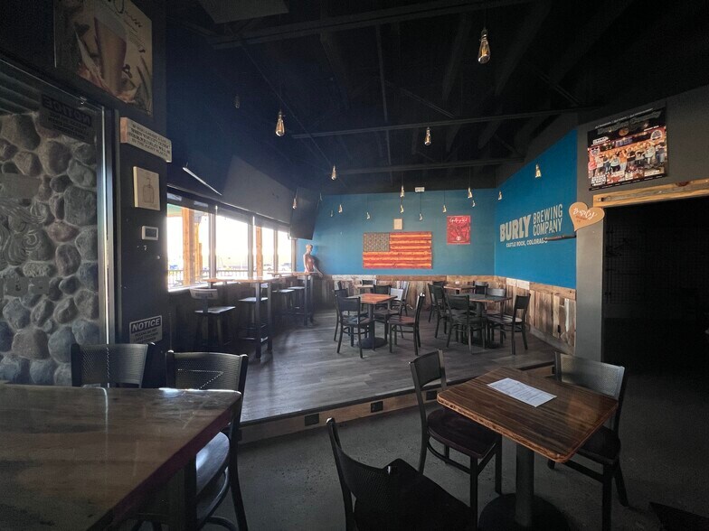 More Photos Of 680 Atchison Way, Castle Rock Flex For Lease