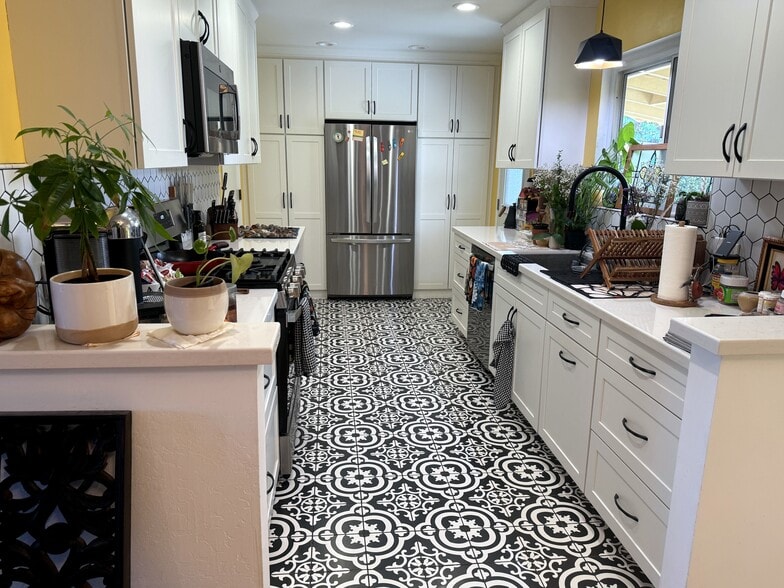 More Photos Of 50 Portal St, Oak View Multifamily For Sale