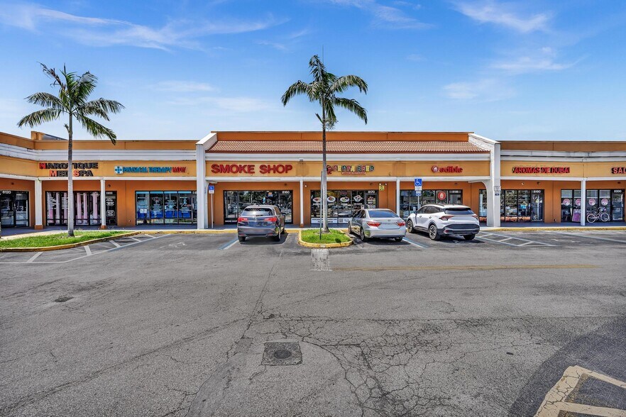 More Photos Of 8030-8384 N Pines Blvd, Pembroke Pines General Retail For Lease