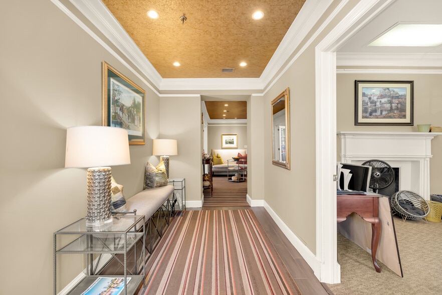 More Photos Of 228 S Washington St, Alexandria Loft Creative Space For Sale