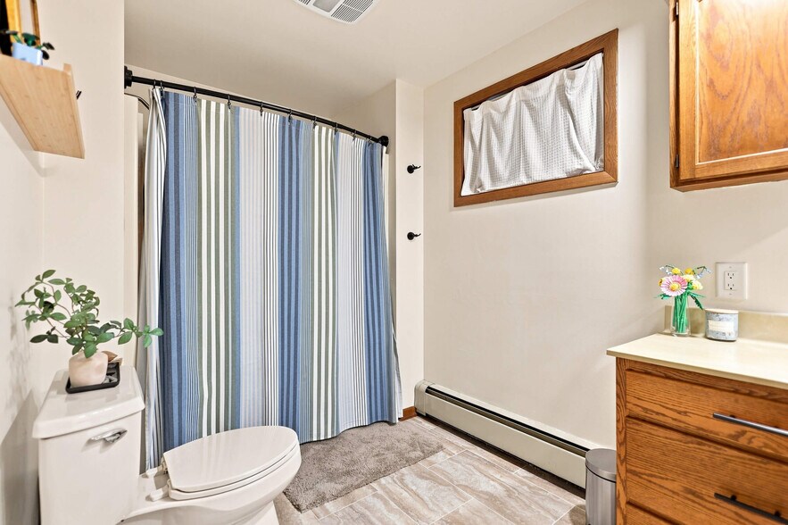 More Photos Of 308 N Wisconsin Dr, Sheboygan Freestanding For Sale