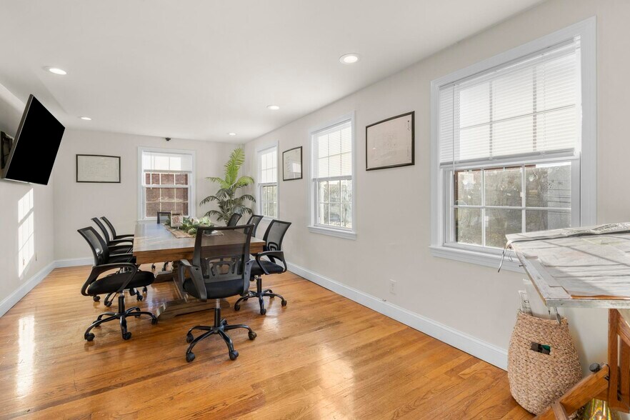 More Photos Of 51 N Main St, Southington Office For Lease